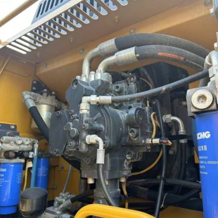 徐工XE550DK履带式挖掘机