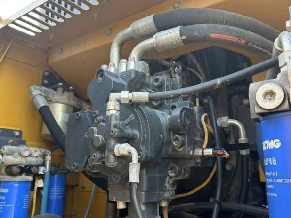 徐工XE550DK履帶式挖掘機