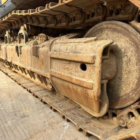 徐工XE550DK履带式挖掘机