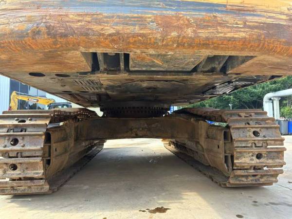 徐工XE550DK履帶式挖掘機