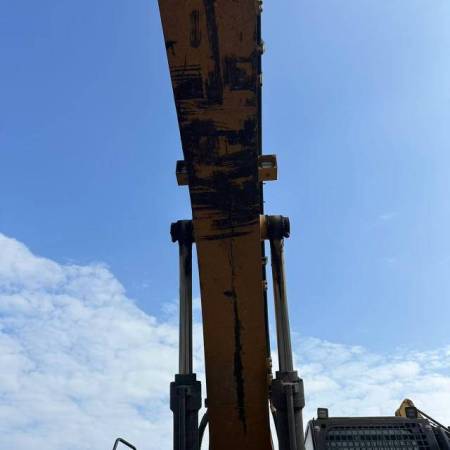 徐工XE550DK履带式挖掘机