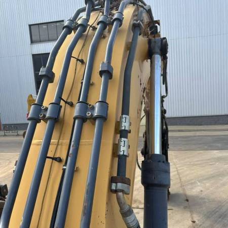 徐工XE550DK履带式挖掘机