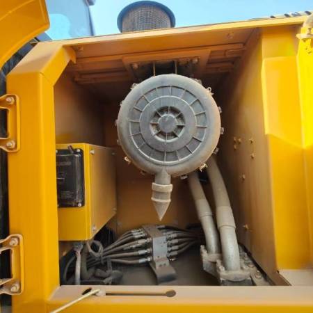 徐工XE270DK履带式挖掘机