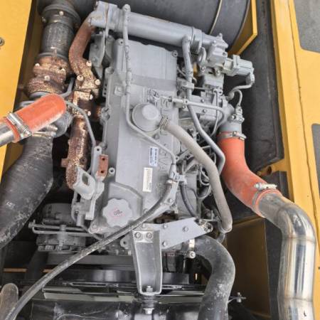 徐工XE225DK履带式挖掘机