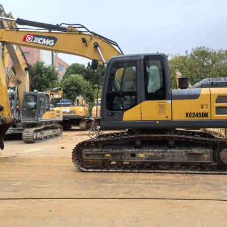 徐工XE225DK履带式挖掘机