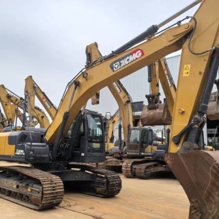 徐工XE225DK履带式挖掘机