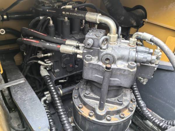 徐工XE225DK履帶式挖掘機(jī)