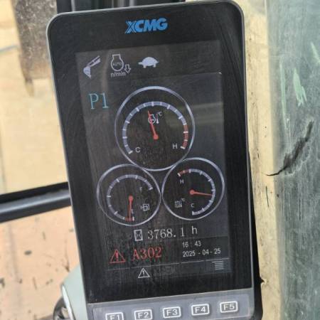 徐工XE245DK履带式挖掘机