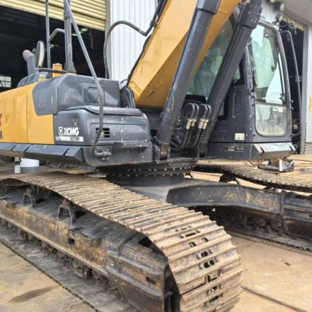 徐工XE245DK履带式挖掘机