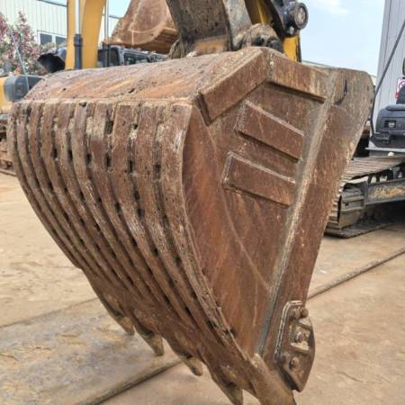 徐工XE245DK履带式挖掘机