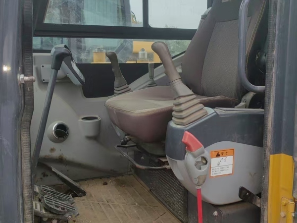 徐工XE60D履帶式挖掘機(jī)