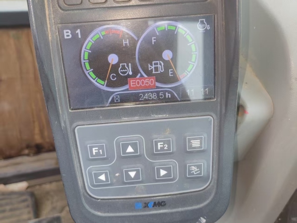 徐工XE60D履帶式挖掘機(jī)