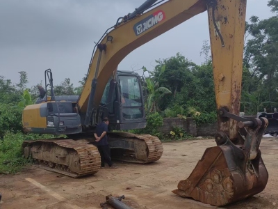 徐工XE200DA履帶式挖掘機