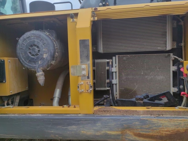 徐工XE200DA履帶式挖掘機