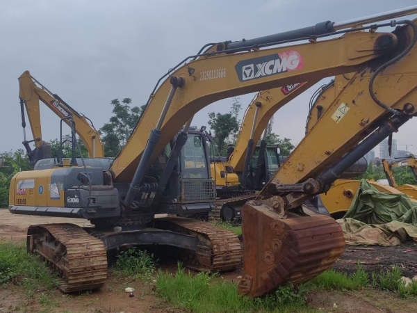 徐工XE245DK履帶式挖掘機(jī)