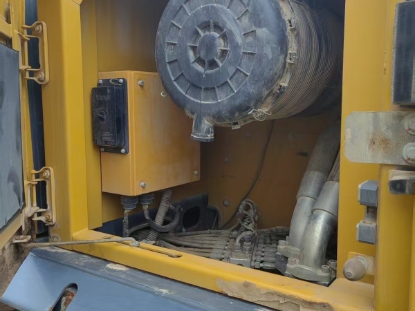 徐工XE245DK履帶式挖掘機(jī)