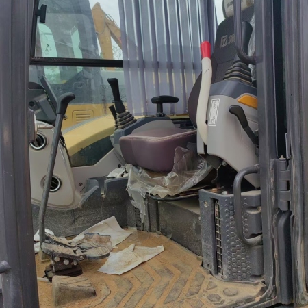 徐工XE60GA履带式挖掘机