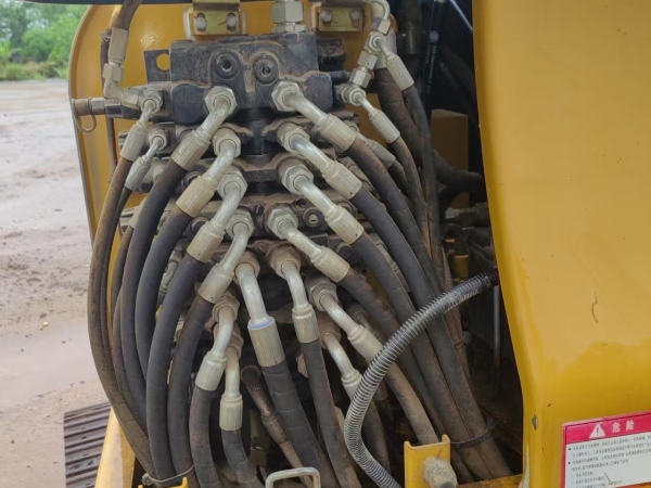 徐工XE60DA履帶式挖掘機(jī)