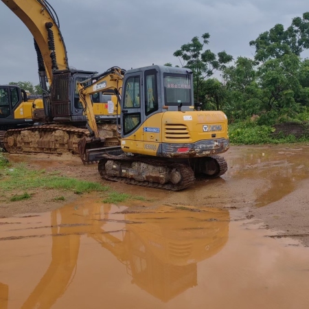 徐工XE60DA履带式挖掘机