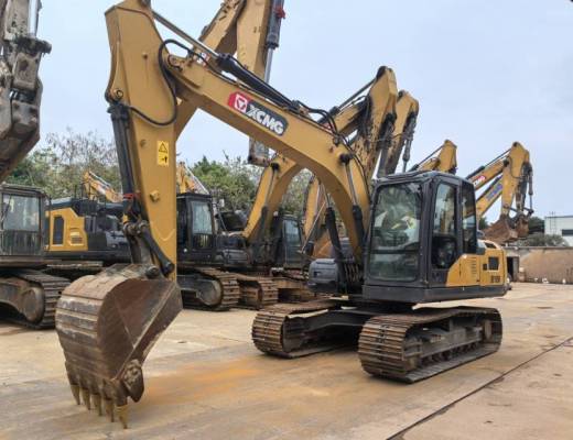 徐工XE155D履带式挖掘机