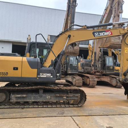 徐工XE155D履带式挖掘机
