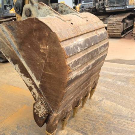 徐工XE155D履带式挖掘机