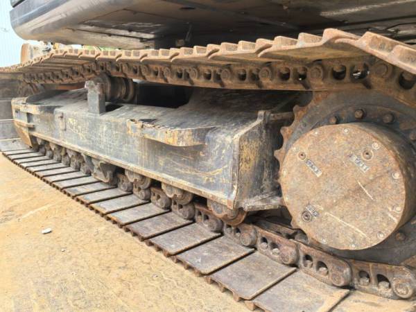 徐工XE155D履帶式挖掘機(jī)