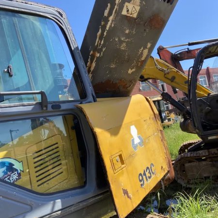 山重建机JCM913A履带式挖掘机