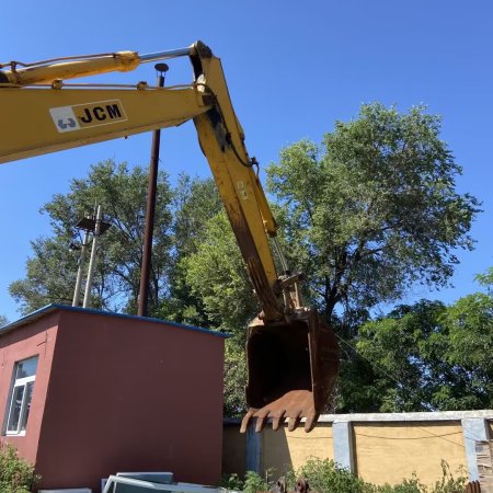 山重建机JCM913A履带式挖掘机