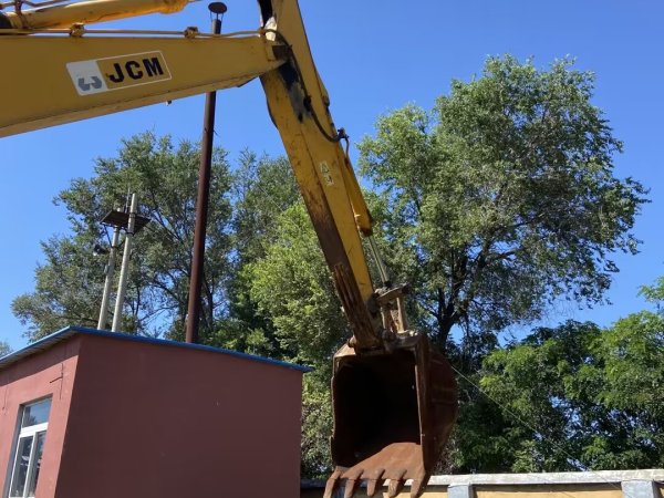 山重建機(jī)JCM913A履帶式挖掘機(jī)