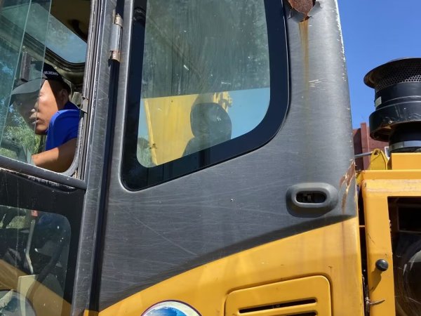 山重建機(jī)JCM913A履帶式挖掘機(jī)