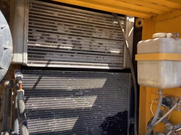 山重建機(jī)JCM913A履帶式挖掘機(jī)