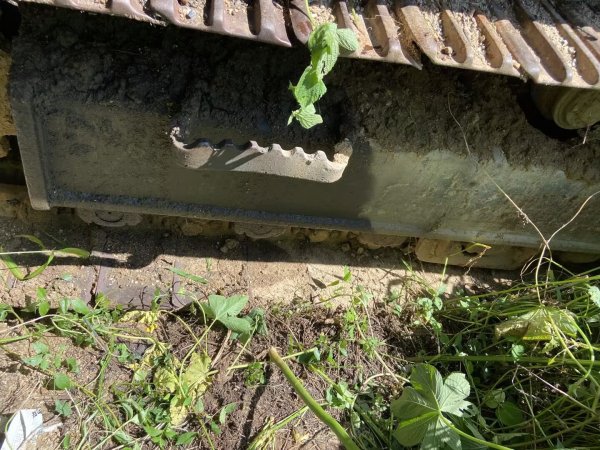 玉柴YC135-8履帶式挖掘機(jī)