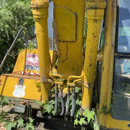 玉柴YC135-8履带式挖掘机