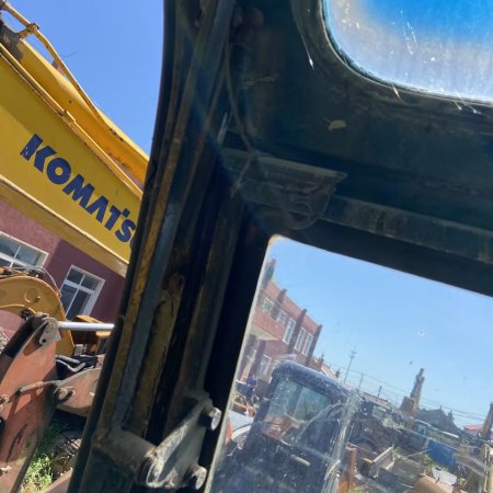 玉柴YC135-8履带式挖掘机