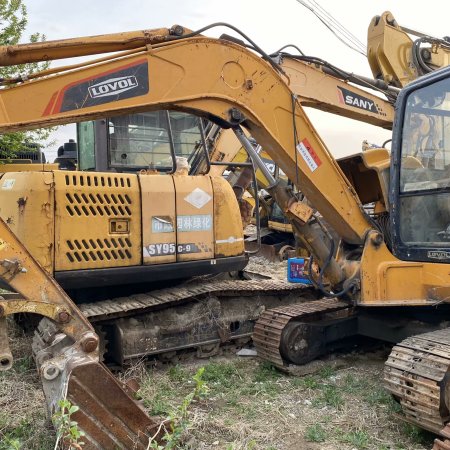 雷沃重工FR60-7履带式挖掘机