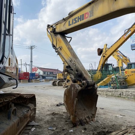 力士德SC220.7履带式挖掘机