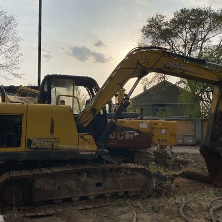 卡特重工CT80-8A履带式挖掘机