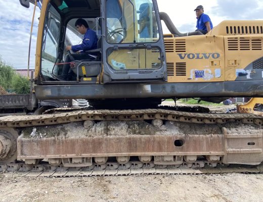 沃尔沃EC460BLC履带式挖掘机