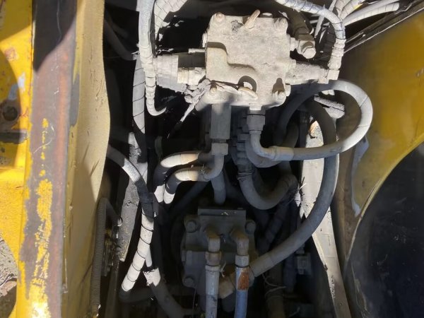 小松PC60-7履帶式挖掘機(jī)