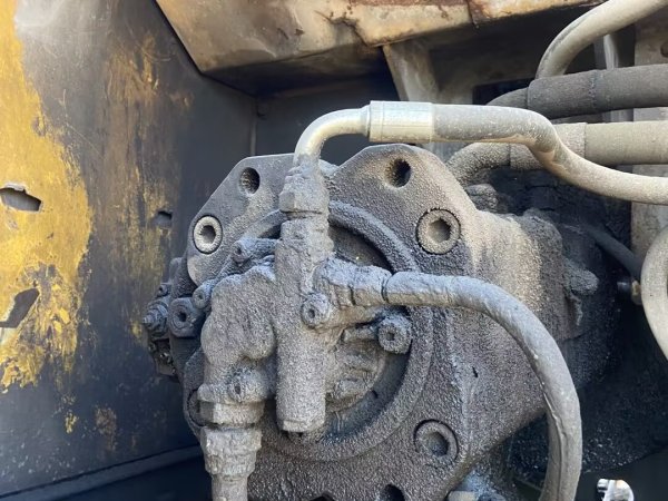 沃爾沃EC290履帶式挖掘機(jī)