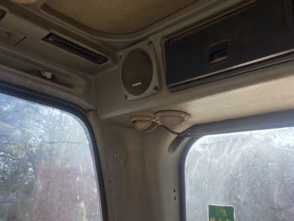 沃爾沃EC290履帶式挖掘機(jī)