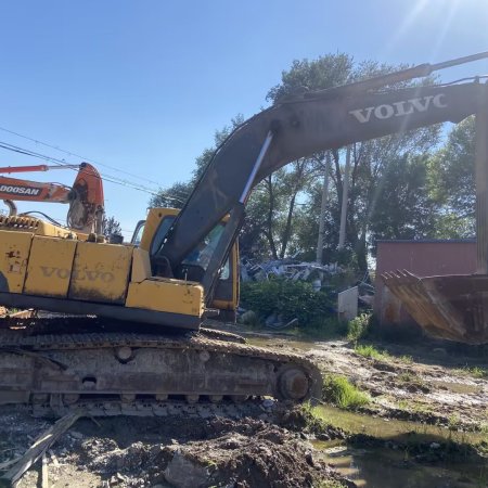 沃尔沃EC290履带式挖掘机