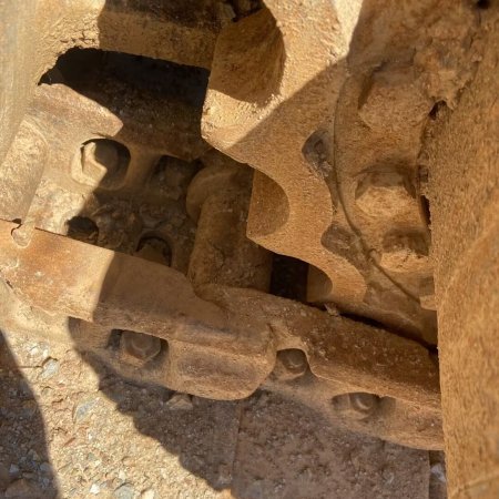 现代R450履带式挖掘机