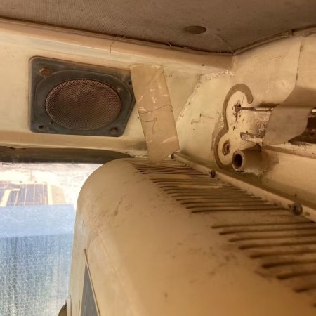 现代R450履带式挖掘机