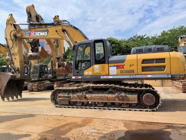 徐工XE380DK MAX履帶式挖掘機