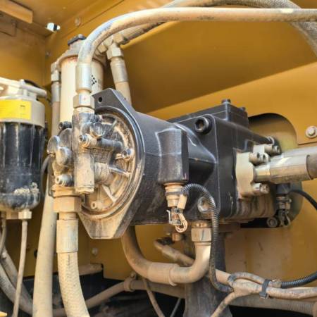 徐工XE380DK MAX履带式挖掘机