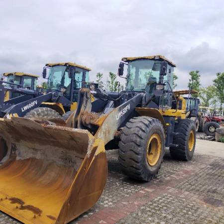 徐工LW550FV轮式装载机