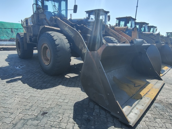 徐工LW500HV輪式裝載機(jī)