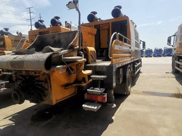 徐工HBC10040K混凝土車(chē)載泵